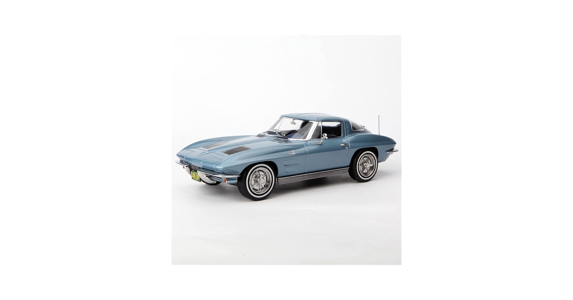 激レア 美品中古 1/18 シボレー コルベア '1963 ダークターコイズ 激レア 美品中古 1/18 シボレー コルベア '1963 ダーク